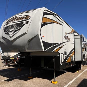 Lightning Auto, Boat & RV Detail - Car Wash Near Me Lightning Auto, Boat & RV Detail - Car Wash Near Me