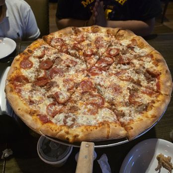 Sal's Gilbert Pizza - Pizza - Pizza Near Me - Gilbert, Arizona
