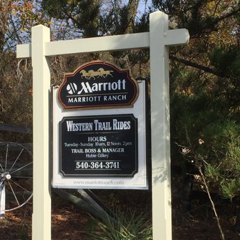 The Marriott Ranch Bed and Breakfast - Hotels Near Me - Hume, Virginia