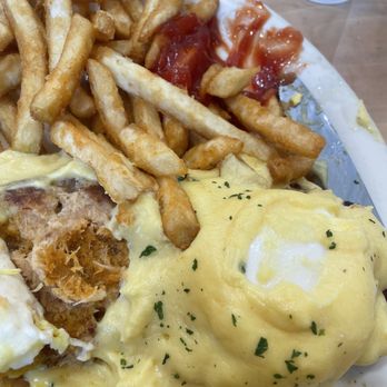 Griddlecakes - Crab Benedict - New American Near Me - Las Vegas, Nevada Griddlecakes - Crab Benedict - New American Near Me - Las Vegas, Nevada