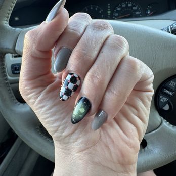 Nailtique - Nail Salons Near Me - Los Angeles, California