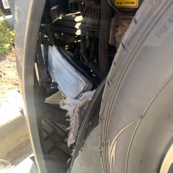 Fix Auto Vista - Damaged bumper. Before photo - Body Shops Near Me - Vista, California Fix Auto Vista - Damaged bumper. Before photo - Body Shops Near Me - Vista, California