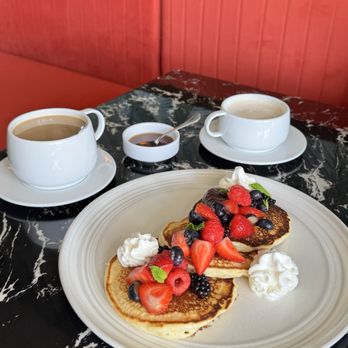 The Local Table - Coffee and pancakes - New American Near Me - Syosset, New York The Local Table - Coffee and pancakes - New American Near Me - Syosset, New York