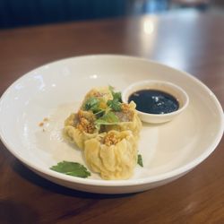 Happy Monday - Steamed dumplings