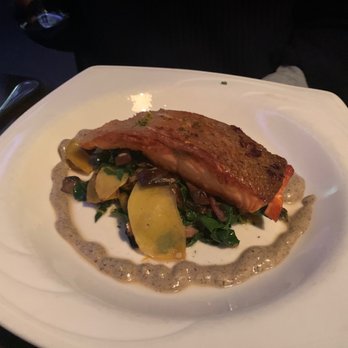 Cafe Navarre - Italian Near Me - South Bend, Indiana