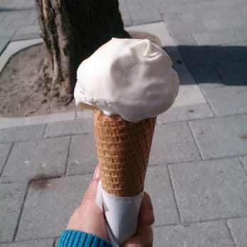 Pisa IJs - Panna cotta - Ice Cream & Frozen Yogurt Near Me - Amsterdam, New Hampshire