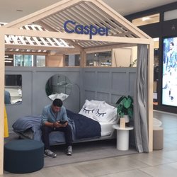 Casper Del Amo - Facebook or Instagram?