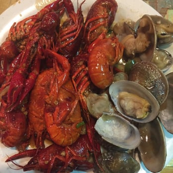Mandarin Buffet - Crawfish & muscles - Buffets Near Me - Chelsea, Massachusetts