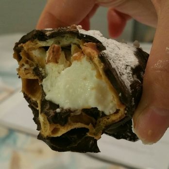 Mike's Pastry - Amazing cannoli. With the chocolate crust, it reminds me of pocky - Bakeries Near Me - Boston, Massachusetts Mike's Pastry - Amazing cannoli. With the chocolate crust, it reminds me of pocky - Bakeries Near Me - Boston, Massachusetts