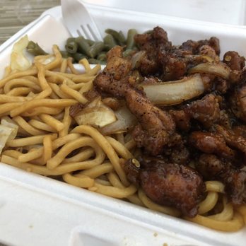 Kelly's Cajun Grill - chicken and noodles in a styrofoam container - Cajun/Creole Near Me - Hoover, Alabama