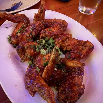 Escala - Chicken Wings - Colombian Near Me - Los Angeles, California
