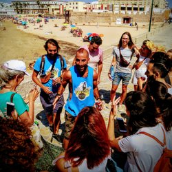 Free Tour Lunares - Who knew that Cádiz history is 1000 years older than Rome and that Chris Columbus set sail from here in 1492