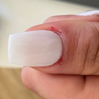 Avalon Nail Spa - The bottom has two bleeding portions. - Nail Salons Near Me - Pleasant Hill, California