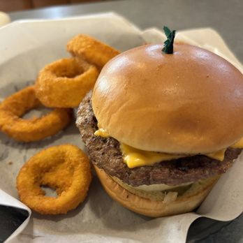 Big Boy - The Best Cheeseburger in America! (They say!) with onion rings! - Breakfast & Brunch Near Me - Cleveland, Ohio