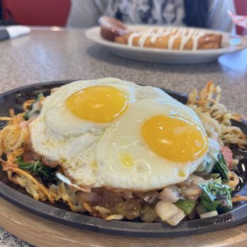 Mustang Sally's Diner - Veggie Skillet - American Near Me - Henderson, Nevada Mustang Sally's Diner - Veggie Skillet - American Near Me - Henderson, Nevada