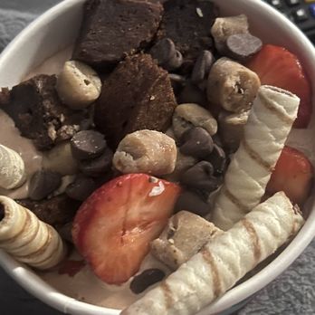 Yogurtland - Ice Cream & Frozen Yogurt Near Me - Costa Mesa, California Yogurtland - Ice Cream & Frozen Yogurt Near Me - Costa Mesa, California