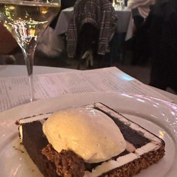 Maple & Ash - Steakhouses Near Me - Chicago, Illinois Maple & Ash - Steakhouses Near Me - Chicago, Illinois
