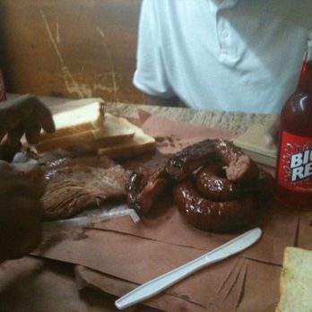 City Market - Sausage, brisket, and ribs! - Barbeque Near Me - Luling, Texas