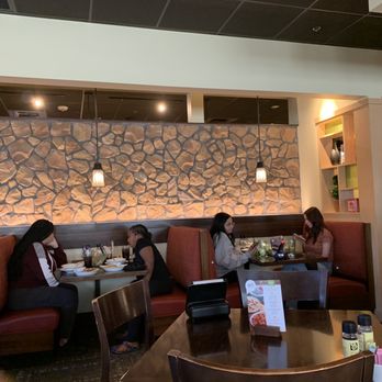 Olive Garden Italian Restaurant - Inside - Italian Near Me - Phoenix, Arizona Olive Garden Italian Restaurant - Inside - Italian Near Me - Phoenix, Arizona