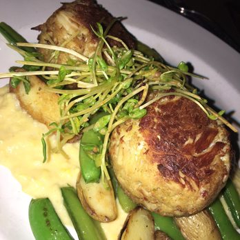 Hooked - Crab Cakes - Seafood Near Me - Ocean City, Maryland