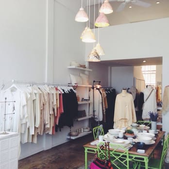 Flannel - Women's Clothing Near Me - Los Angeles, California Flannel - Women's Clothing Near Me - Los Angeles, California