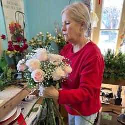 Newtown Floral Company - Final touches