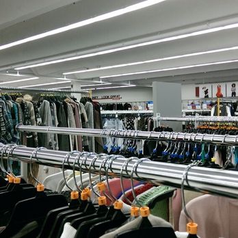 Burlington - Department Stores Near Me - Brookfield, Wisconsin