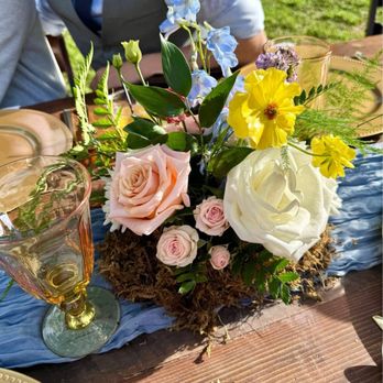 River Bottom Ranch - Blume in bine floral - Photographers Near Me - Sanger, California