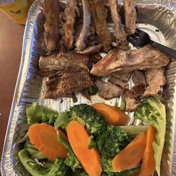 Fire Pit Barbeque - I ordered a BBQ Spare Ribs (Full order). There only 6 actual bones and all other pieces are edges of ribs. - Barbeque Near Me - North Arlington, New Jersey