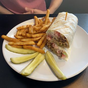Lakeside Grill - Grilled Chicken Ranch Wrap Lunch - American Near Me - Smithville, New Jersey Lakeside Grill - Grilled Chicken Ranch Wrap Lunch - American Near Me - Smithville, New Jersey
