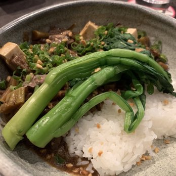 Goen Dining + Bar - Tofu, broccoli, mushroom, rice. - Pan Asian Near Me - Kailua, Hawaii Goen Dining + Bar - Tofu, broccoli, mushroom, rice. - Pan Asian Near Me - Kailua, Hawaii