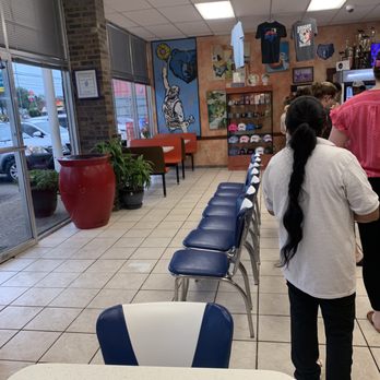 Gibson's Donuts - Inside of Gibson's - Donuts Near Me - Memphis, Tennessee