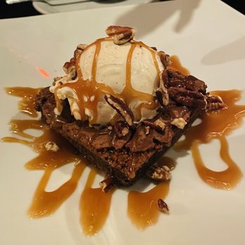 Cafe Trio - Chocolate butter cake a la mode - New American Near Me - Kansas City, Missouri