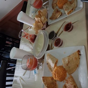 El Paso Mexican Grill - Shrimp Quesdilla and rice, queso dip - Mexican Near Me - New Orleans, Louisiana El Paso Mexican Grill - Shrimp Quesdilla and rice, queso dip - Mexican Near Me - New Orleans, Louisiana