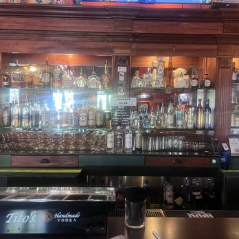 Wing King - Bar with selections for everyone - Burgers Near Me - Reno, Nevada