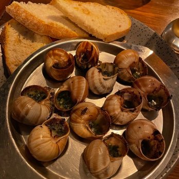 Chez Yves - A dozen snails - Creperies Near Me - London, XGL Chez Yves - A dozen snails - Creperies Near Me - London, XGL