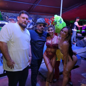 Cafe 27 - Good time with good people - Tiki Bars Near Me - Southwest Ranches, Florida