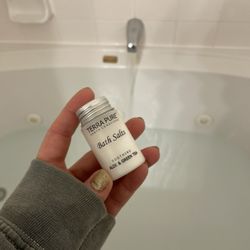 Cascade Vacation Rentals - Bath salts provided for the  whirlpool tub