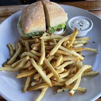 Le Garage - Pain Bagnat - French Near Me - Sausalito, California Le Garage - Pain Bagnat - French Near Me - Sausalito, California