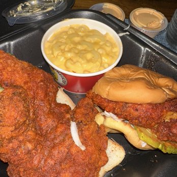 Dave's Hot Chicken - Chicken Shop Near Me - Chicago, Illinois