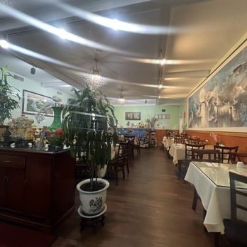 Ming Yen - Inside - Chinese Near Me - Novato, California