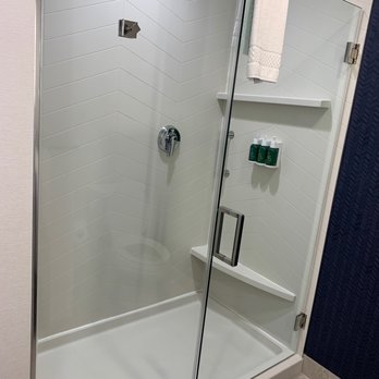 Fairfield by Marriott Inn & Suites Indio Coachella Valley - The bathroom looks spotless, love it! - Hotels Near Me - Indio, California Fairfield by Marriott Inn & Suites Indio Coachella Valley - The bathroom looks spotless, love it! - Hotels Near Me - Indio, California