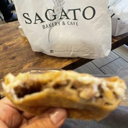 Sagato Bakery & Cafe - Steak and mushroom pie