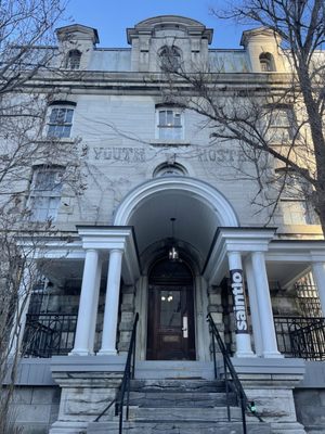 Saintlo Ottawa Jail Hostel by null