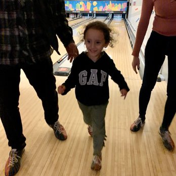Chalet Bowl - Bowling ally - Bowling Near Me - Tacoma, Washington