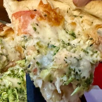 Willington Pizza House - Chicken Gorgonzola pizza - Pizza Near Me - Willington, Connecticut Willington Pizza House - Chicken Gorgonzola pizza - Pizza Near Me - Willington, Connecticut