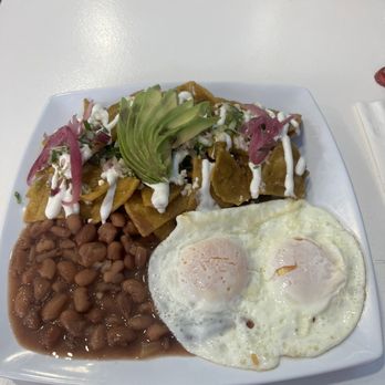Bubu's Restaurant - Chilaquiles Verdes - Mexican Near Me - Long Beach, California