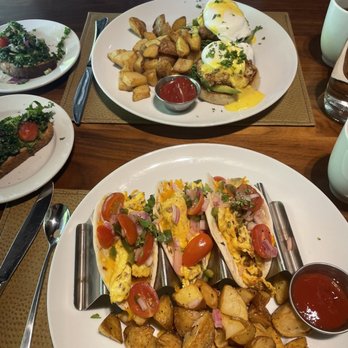 Flint Kitchen & Bar - New American Near Me - Oklahoma City, Oklahoma