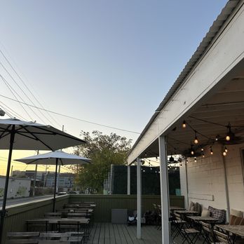 Surefire Coffee - Outdoor seating - Coffee & Tea Near Me - Nashville, Tennessee