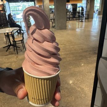 Junges - Strawberry soft serve - Desserts Near Me - Washington, DC, District of Columbia